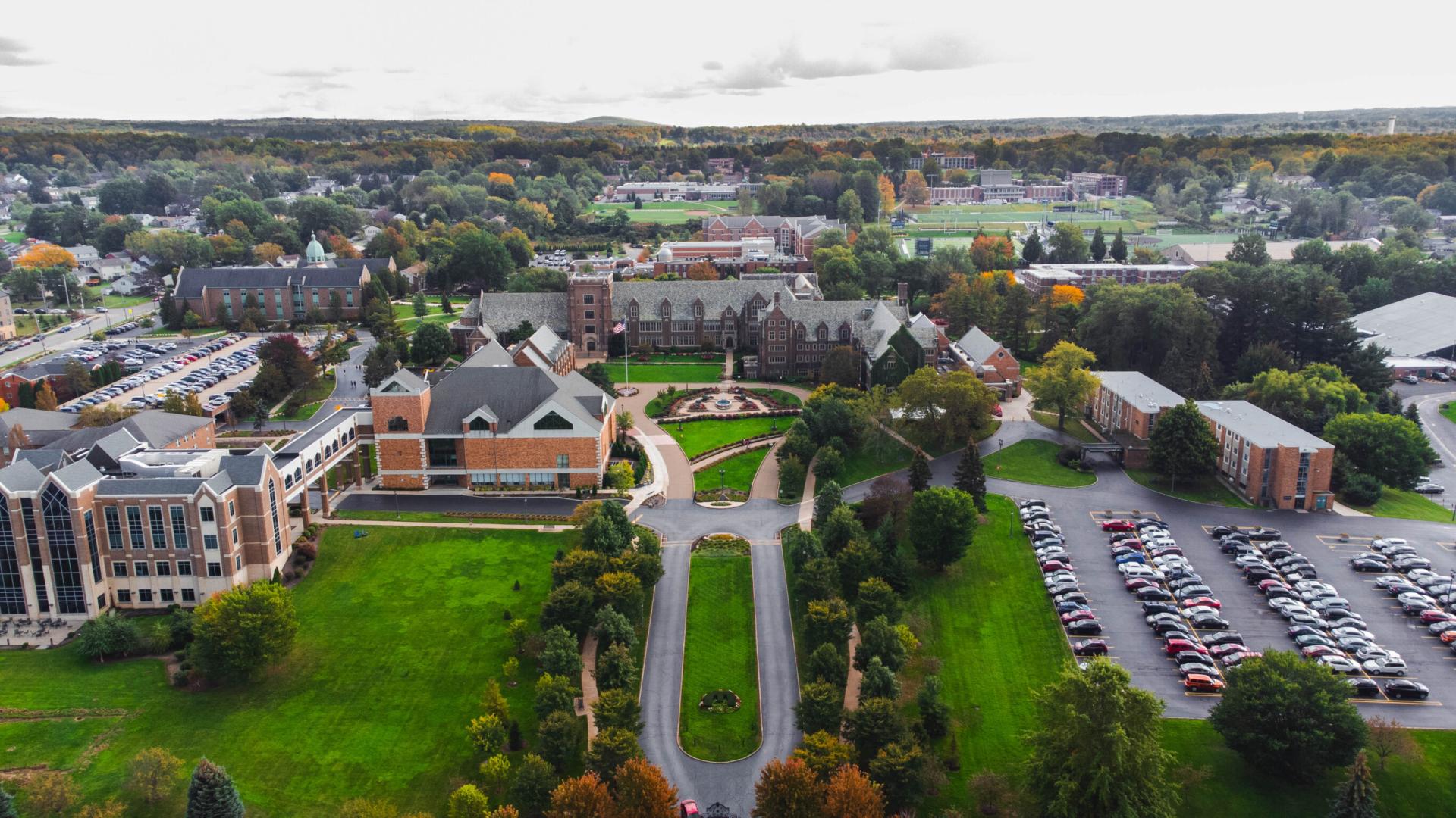 Aerial view of Ƶ University campus